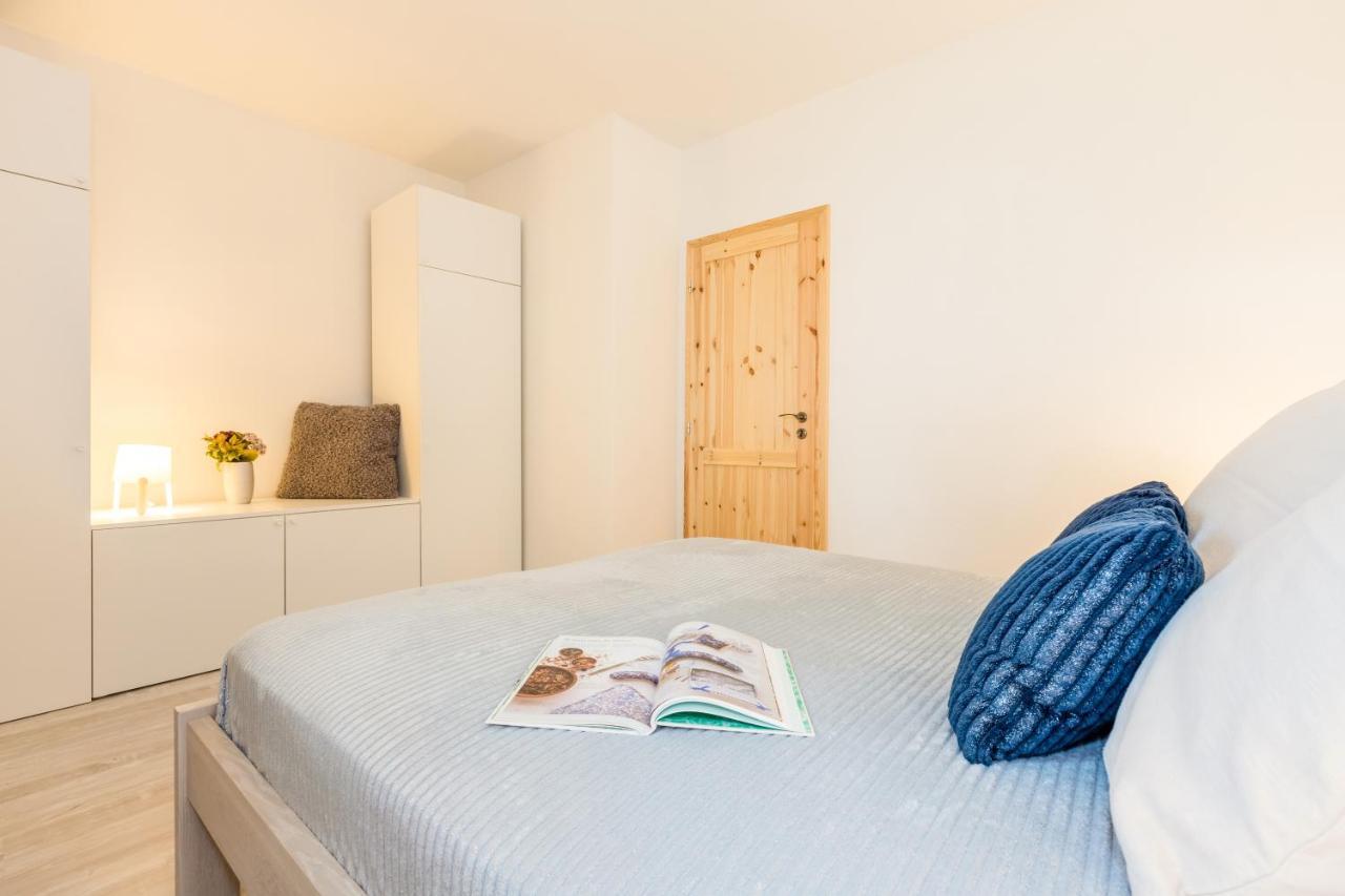 Apartmany Jedovary Trhové Sviny Buitenkant foto